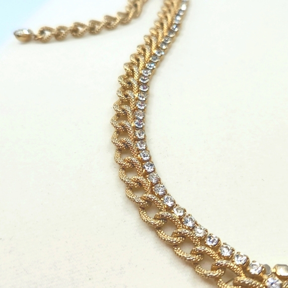 VINTAGE Gold Tone Chain Necklace with Clear Rhinestones - Picture 5 of 7